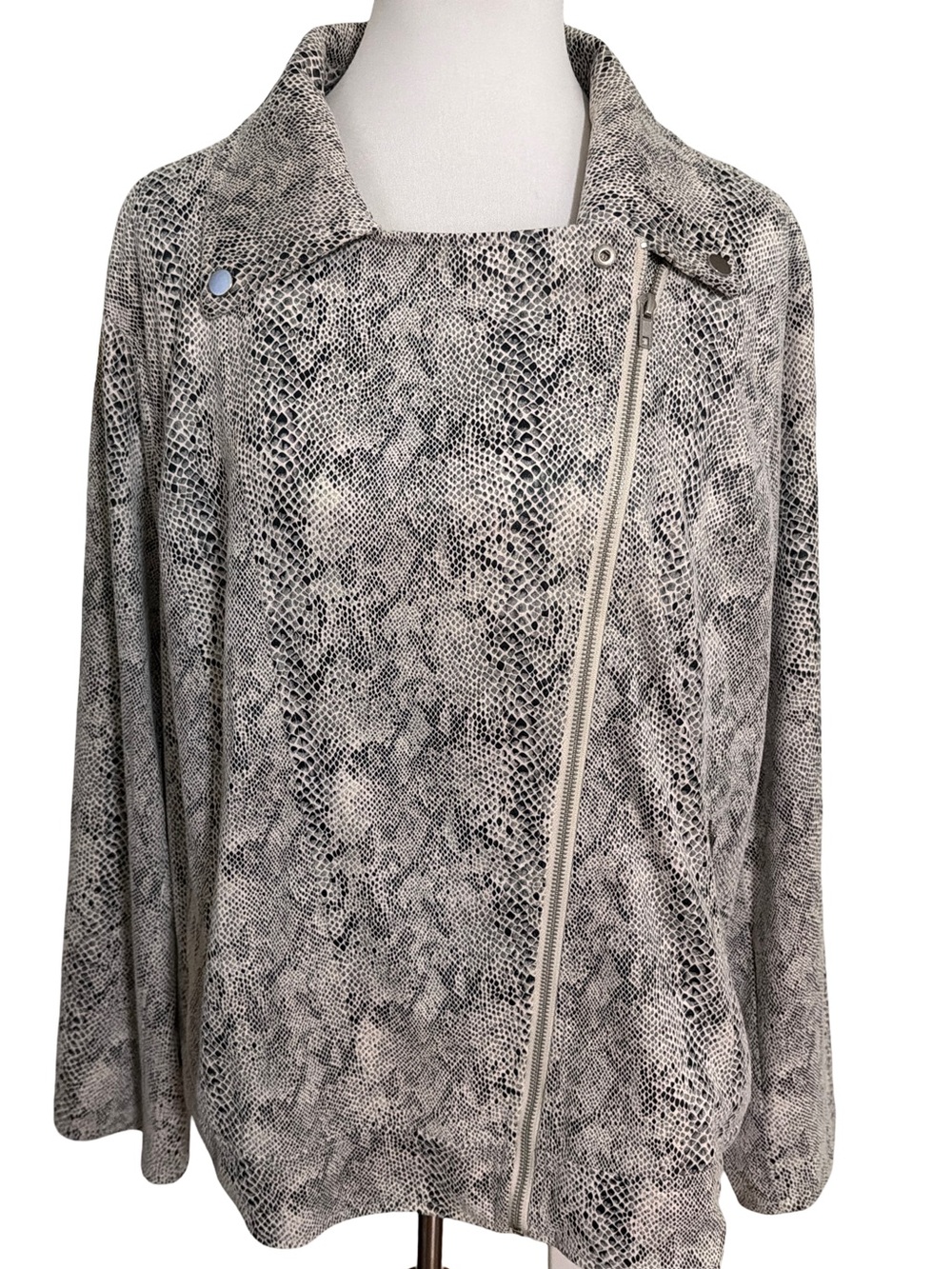 Skies Are Blue Gray Snake Print Asymmetrical Zip Jacket